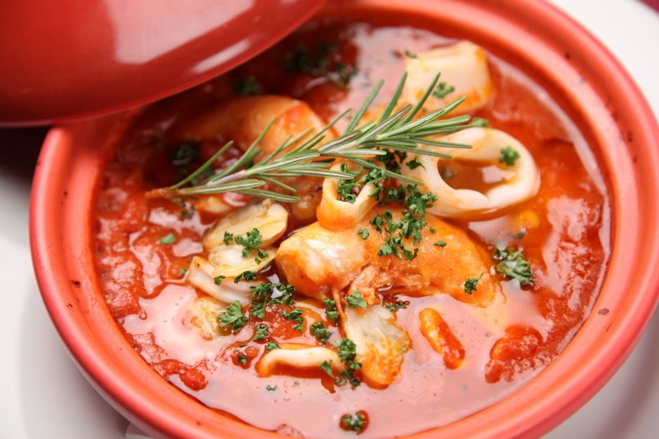 One-Pot Cioppino (San Francisco Seafood Stew)
